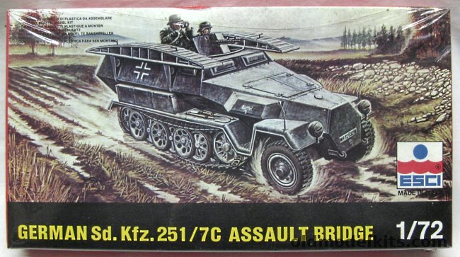 ESCI 1/72 Sd.Kfz.251/7C Assault Bridge, 8066 plastic model kit